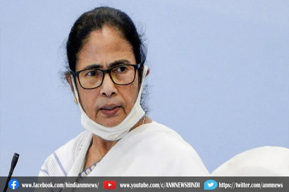 नारेबाजी से नाराज ममता, मंच पर बैठने से किया इनकार