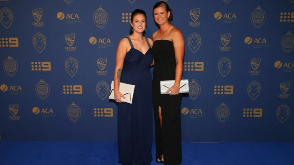 Jess Jonassen and Sarah Wearn