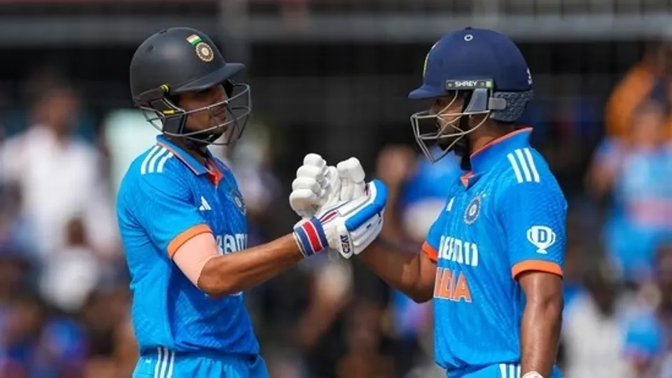 India-Australia-Cricket-11_1695550297212_1755752848528