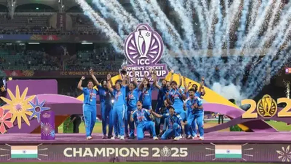 team-india-women-1762115364011-16_9