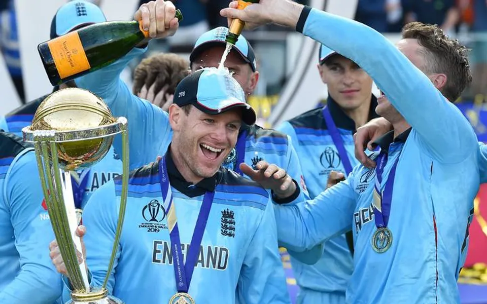 England team with World Cup