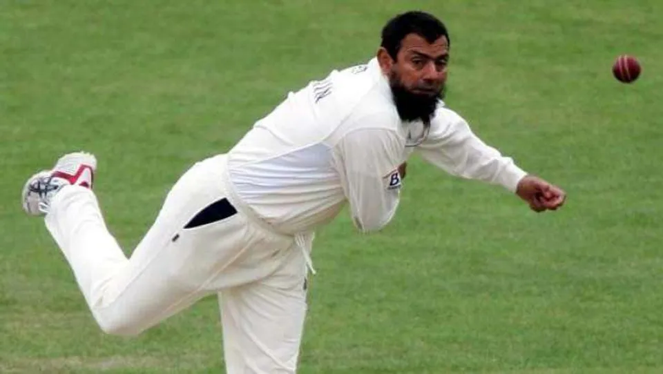 Off-Spin Bowling