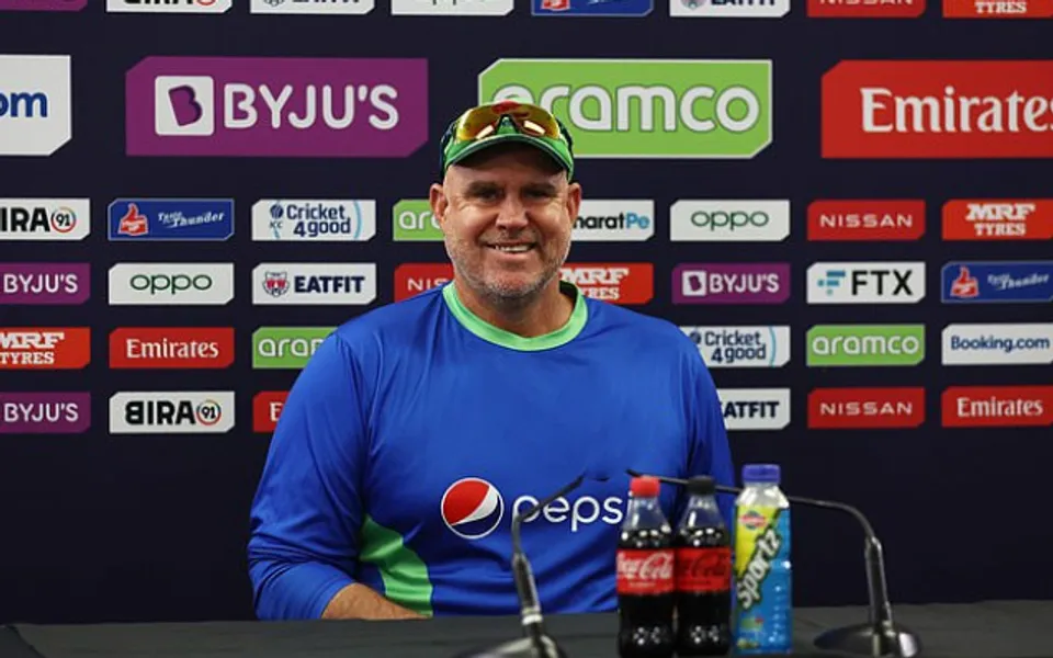 Matthew Hayden offers to help Aussies