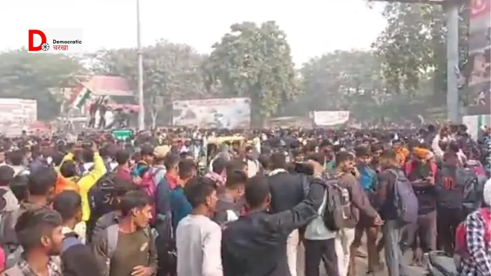 आर्मी दौड़ में भाग लेने पहुंचे अभ्यर्थी