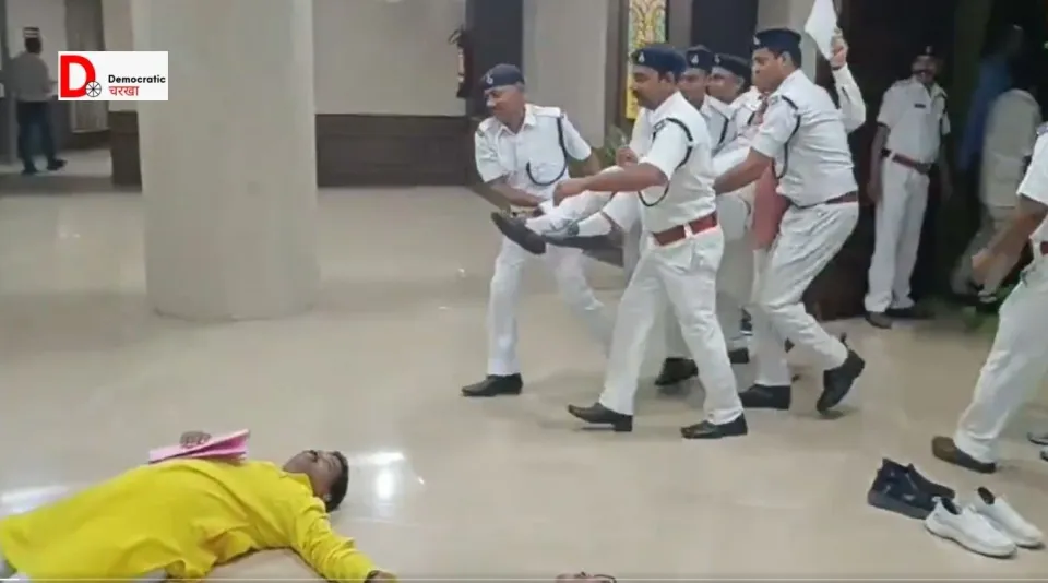 झारखंड विधानसभा में बड़ा ड्रामा