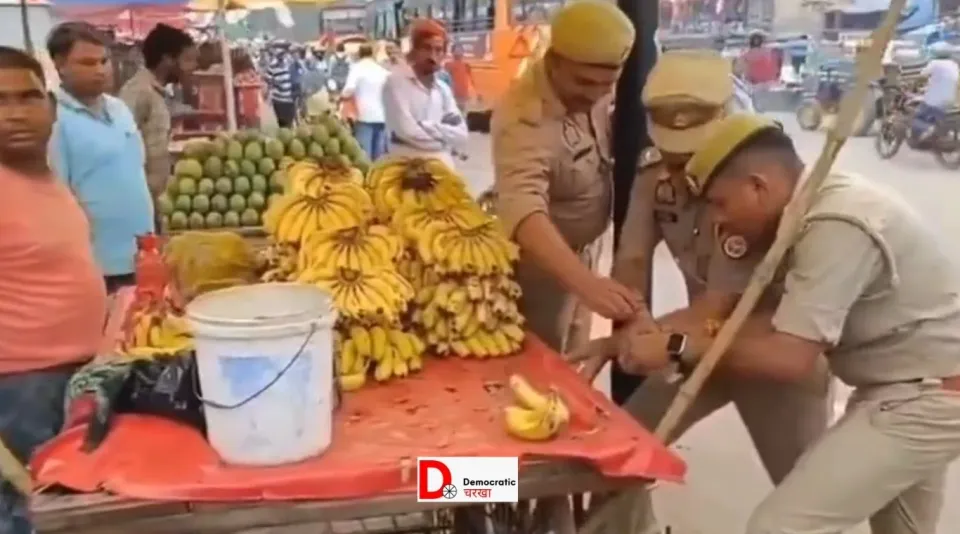 कावड़ यात्रा रूट पर लगे नेम प्लेट