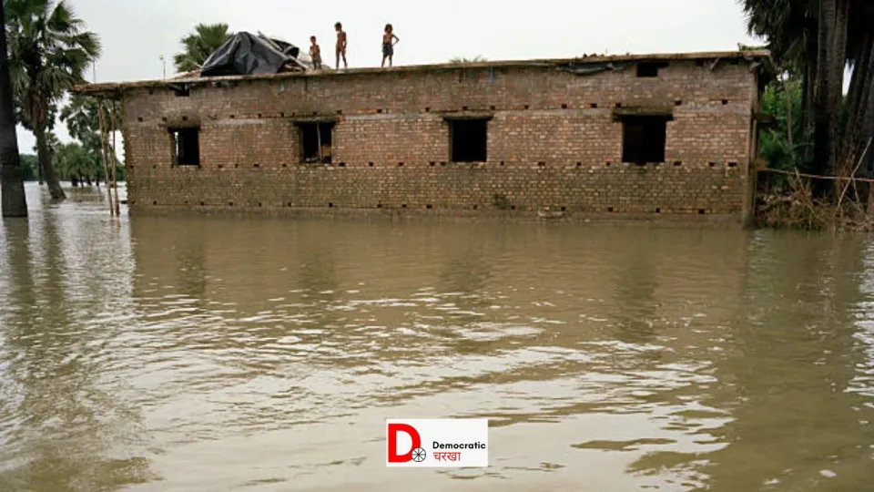 बाढ़ से हालात भयावह