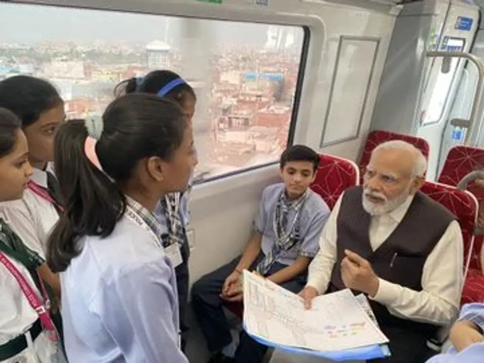 RAPIDX ट्रेन