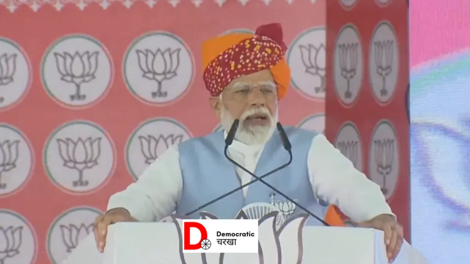 जयपुर पहुंचे PM Modi