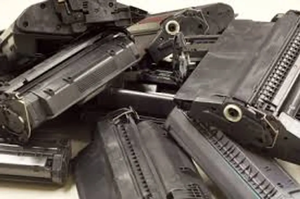 Police Raid Epson Dealer Manufacturing Fake Products In Mumbai