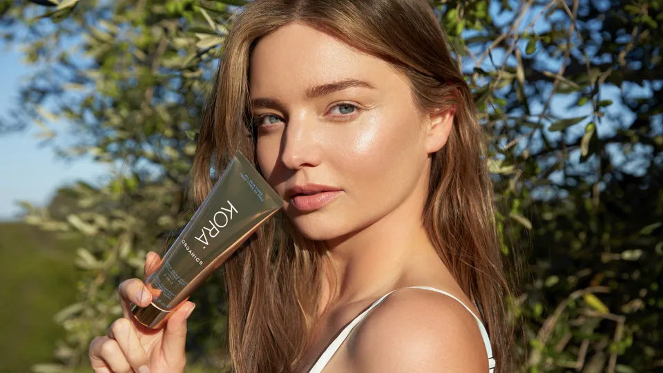 Miranda Kerr Cover