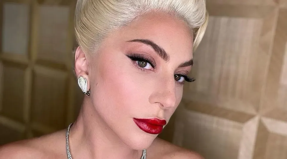 We Have Fallen Back In Love With These Non-Sticky Lip-glosses
