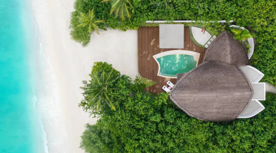 Maldives Resort FI (1)