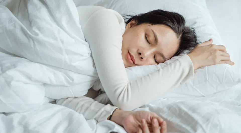 Do Sleeping Masks Really Work? We Investigate
