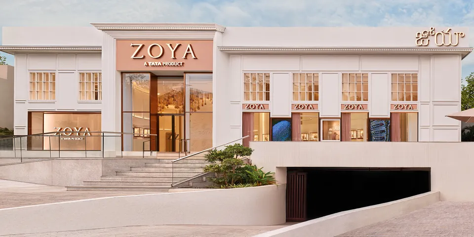 121 - ZOYA - HYDERABAD -0706_Panorama 1 3 - TIFF - Adobe RGB (1998) (16bit) - (Master Copy)