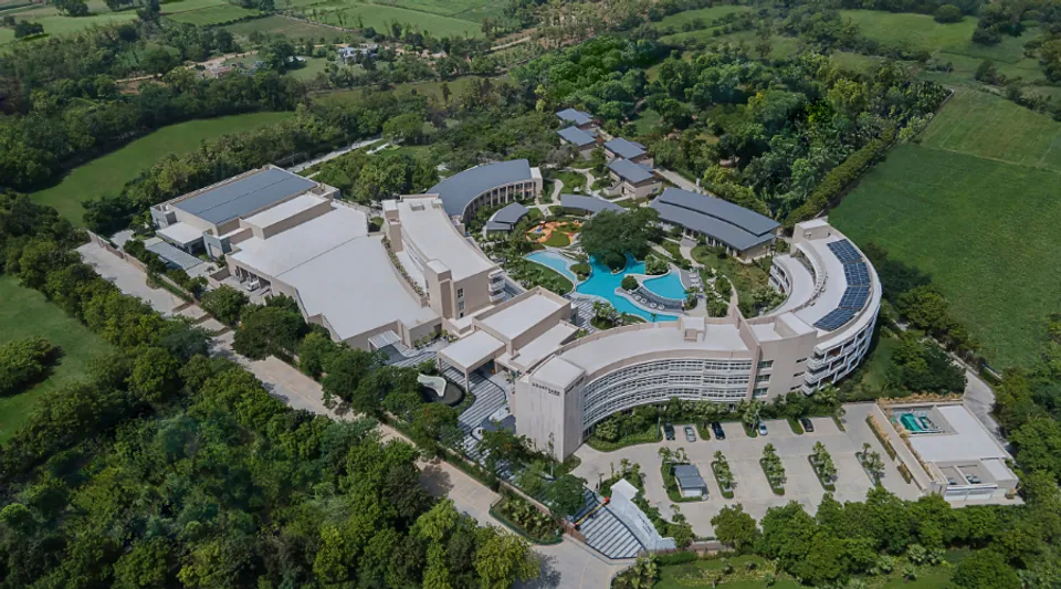 Discover The Ultimate Retreat: Courtyard By Mariott Aravali Resort