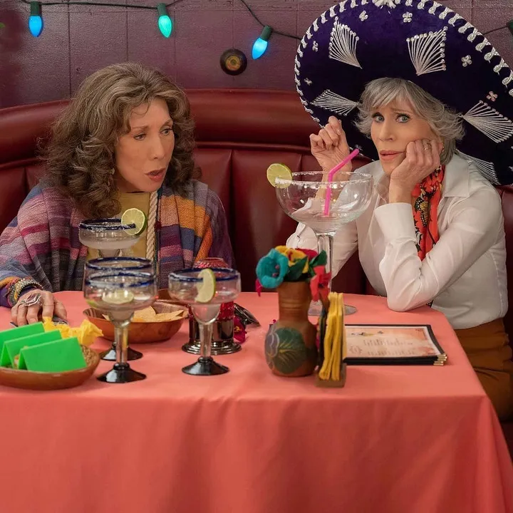 BFFs Grace and Frankie take a bow