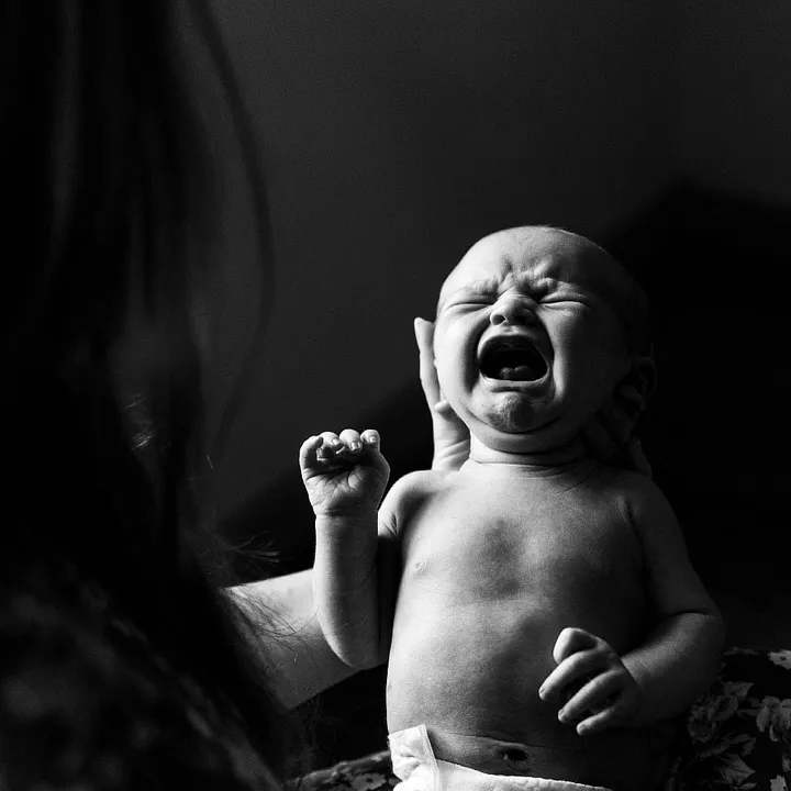 A new mom breaks the notion of pregnancy being touted as a magical period 