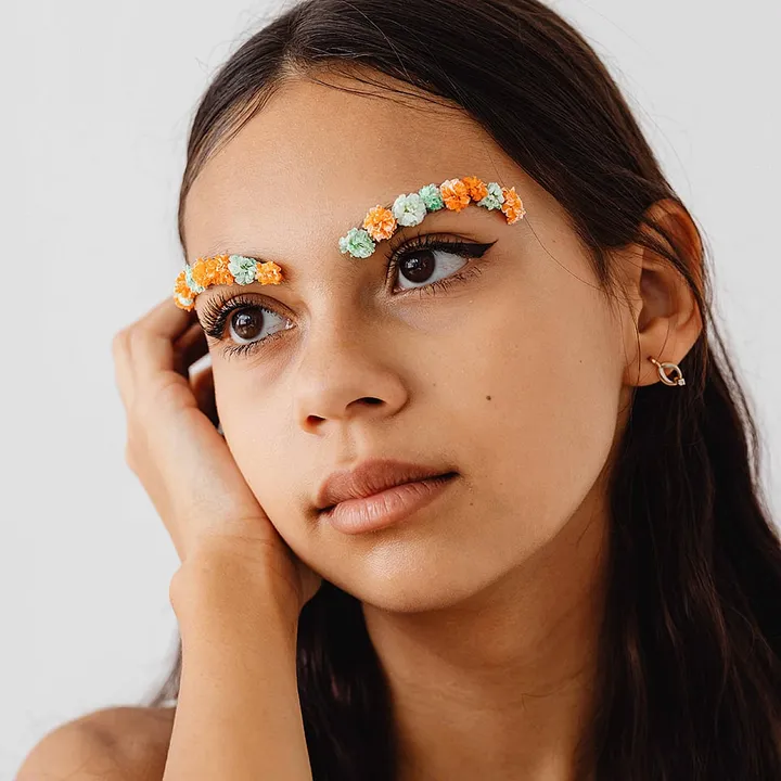 Eyebrow artist Suman Jalaf encourages fluffy brows over pencil-thin ones