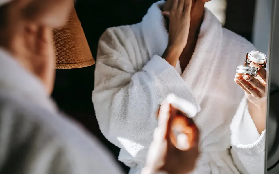 Does the combination of Western actives and Ayurvedic ingredients really help Indian skin?