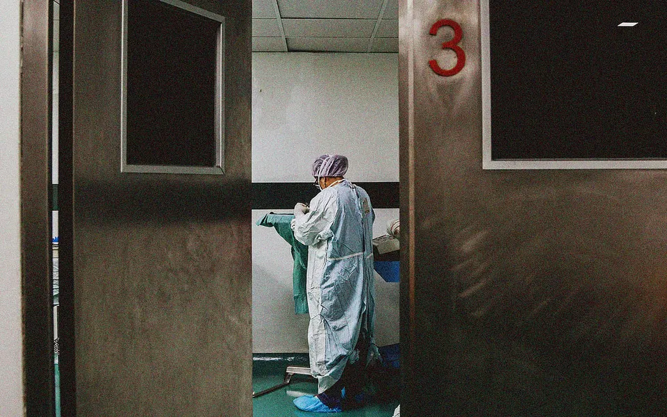 Why hasnâ€™t Indiaâ€™s medical tourism boom boosted local hospital infrastructure?