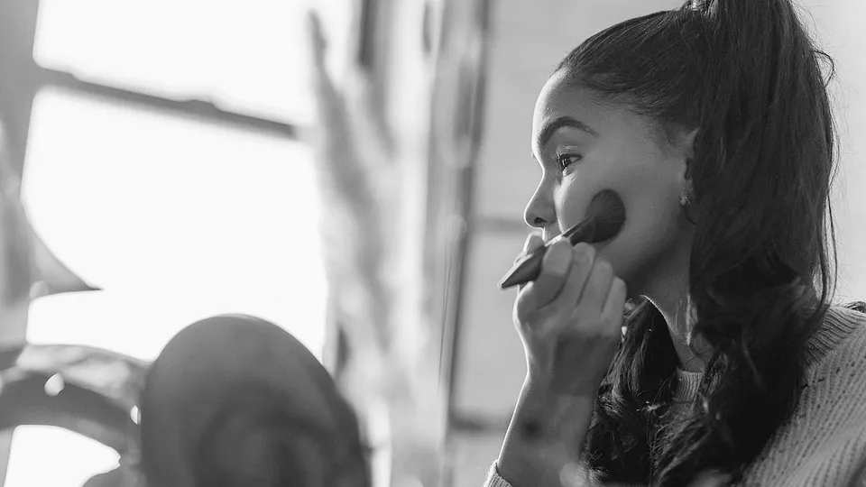 Looking for the best makeup foundation in India? 8 picks that are perfectly suited for Indian skin tones 