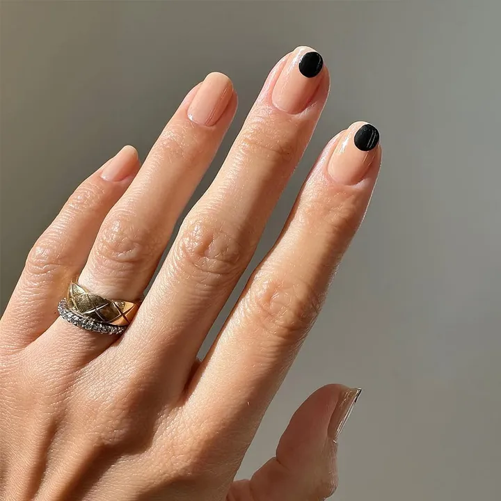 10 Minimalist Nail Art Designs for Healthy, Damage-Free Nails