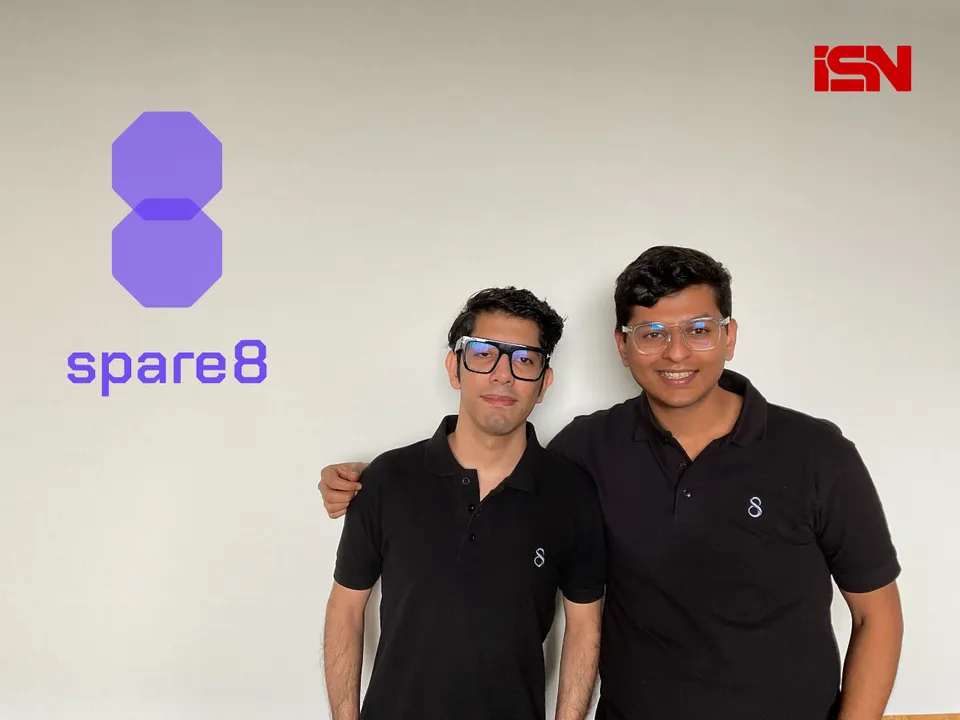 Spare8 Co-founders - Ronit Harisingani and Shardul Saiya