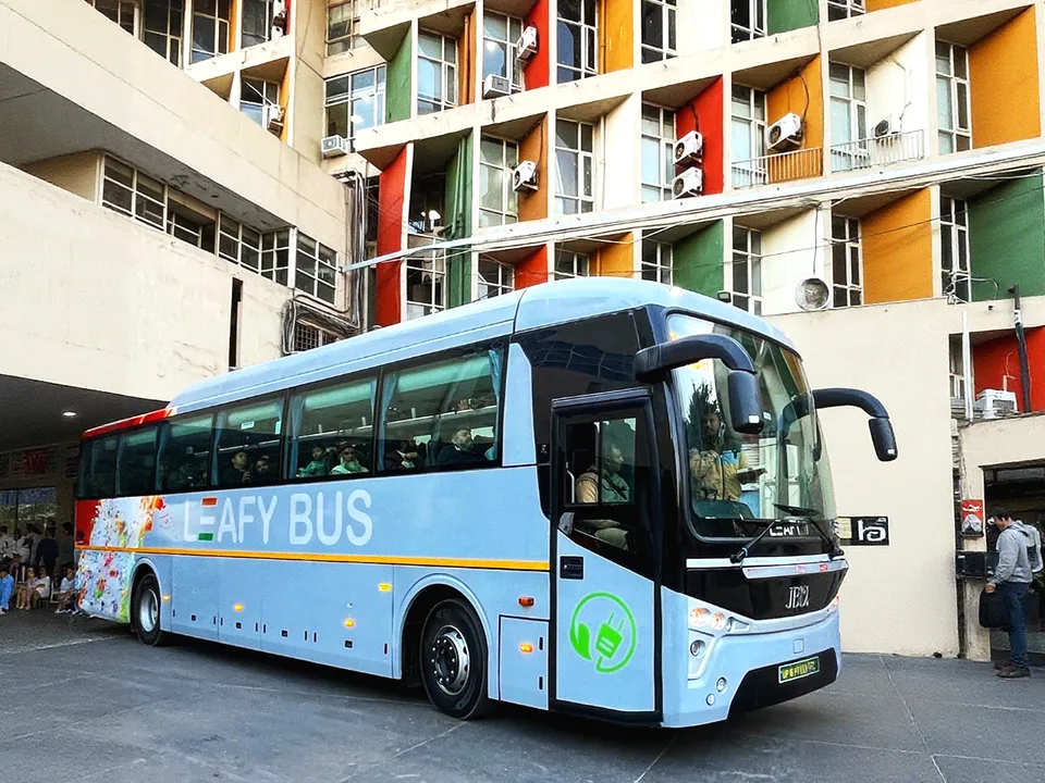 Leafy bus 1
