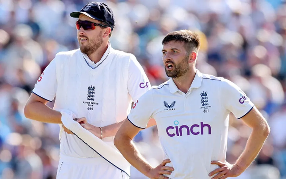 Ollie Robinson and Mark Wood, England