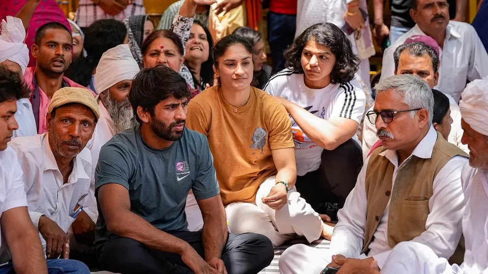 wrestlers protest