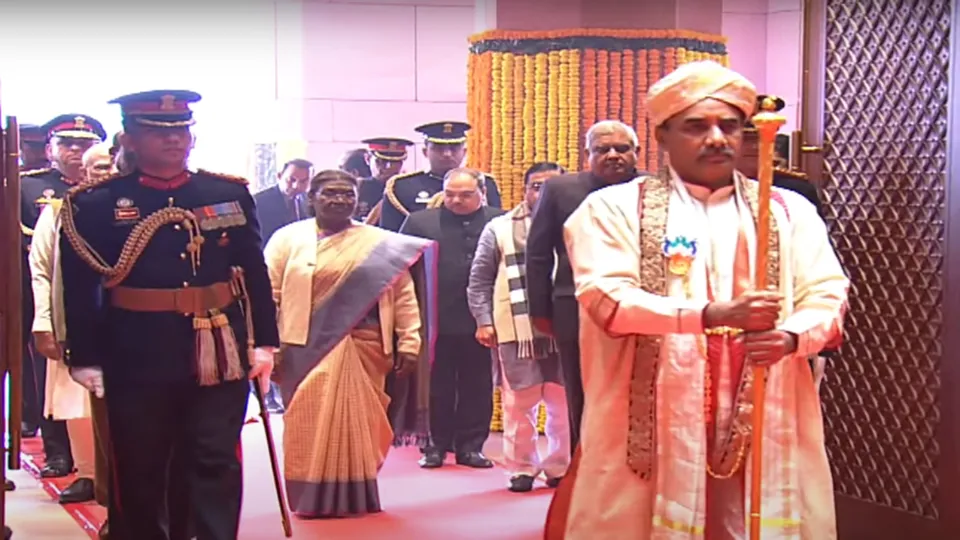 Droupadi Murmu Sengol