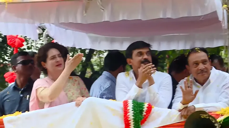 LIVE_ Smt. Priyanka Gandhi Vadra Congress Vijayanagar Karnataka