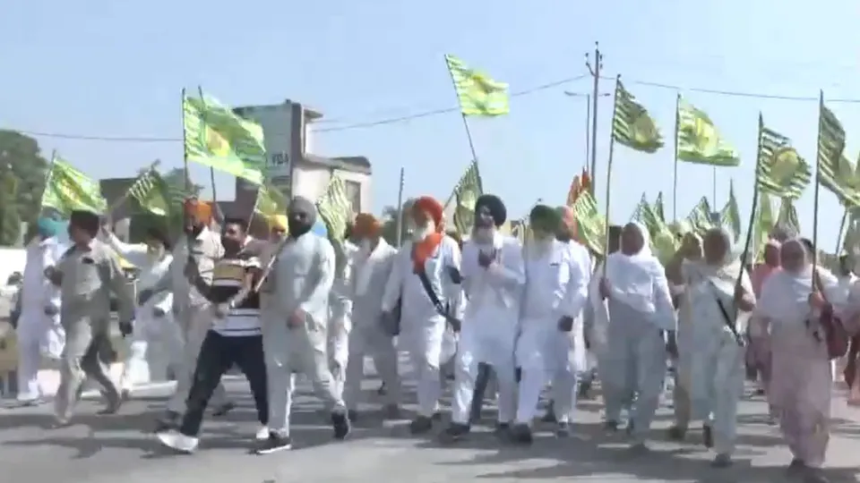 Farmers hold protests in Sangrur's Badrukhan