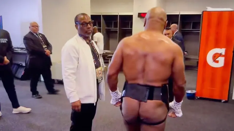 Mike Tyson ass video