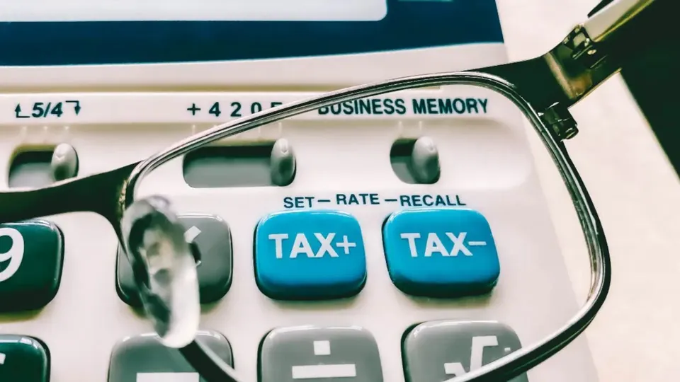 Income Tax Returns ITR GST Tax Evasion