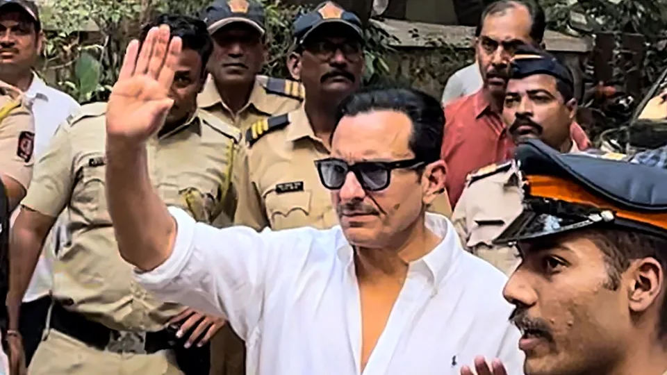 Saif Ali Khan lilavati hospital image