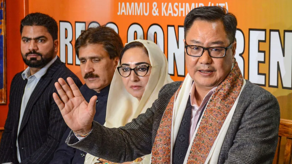 Kiren Rijiju in Kashmir