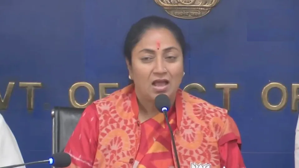 Delhi CM Rekha Gupta addresses the press conference after the first cabinet meeting on Thursday, Feb 20, 2025.