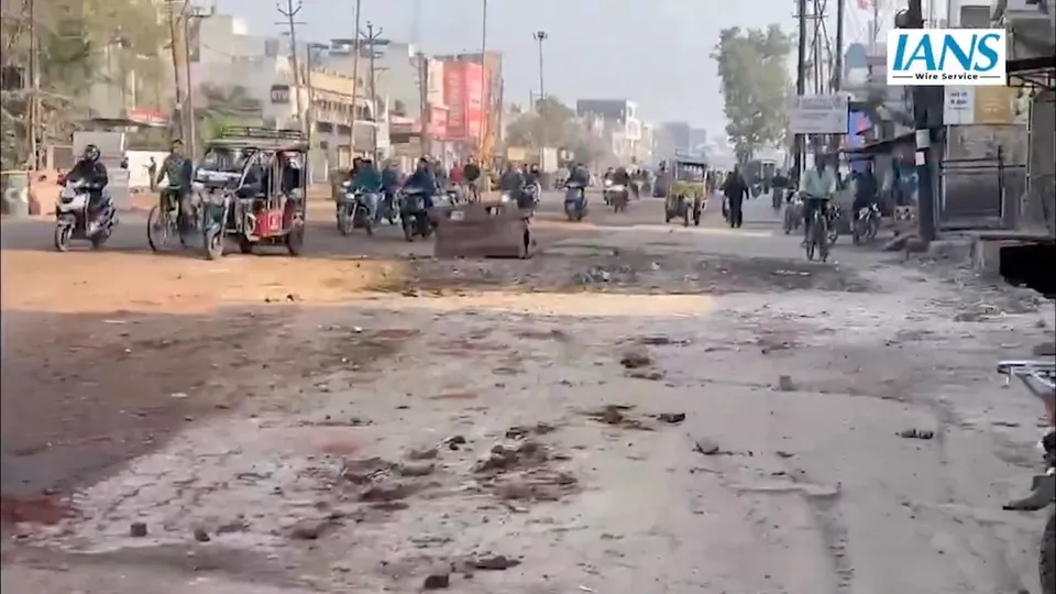 A 168-year-old mosque on Meerut-Delhi Road, near Jagdish Mandap, was demolished by the administration