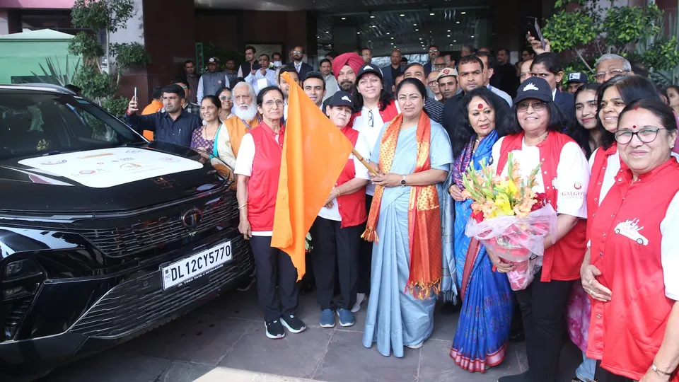 Delhi CM Rekha Gupta along with Sonal Mansingh flags off Mothers on Wheels on Saturday, March 1, 2025.