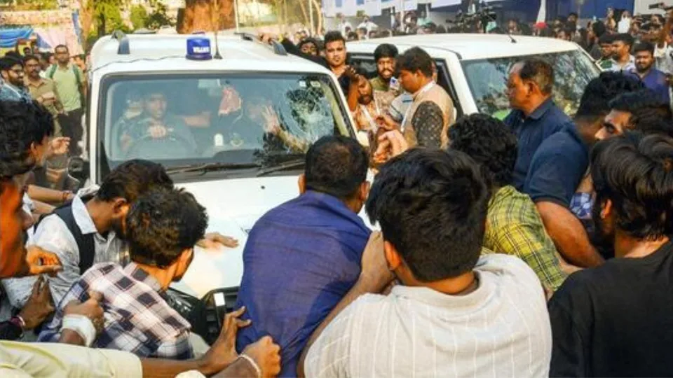 SFI protest in Kolkata