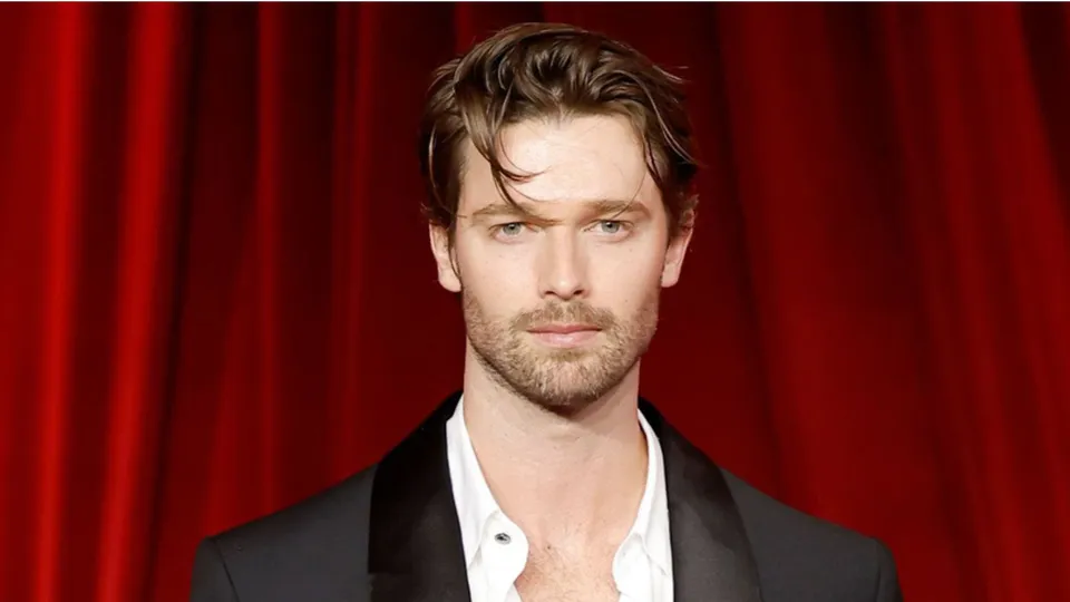 Patrick Schwarzenegger image