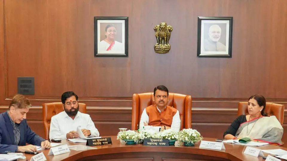 Devendra Fadnavis with Eknath Shinde image