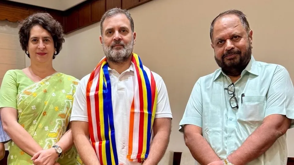 Anil Jaihind with Priyanka and Rahul Gandhi