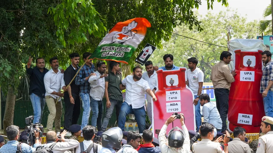 Indian Youth Congress protest against fuel price hike