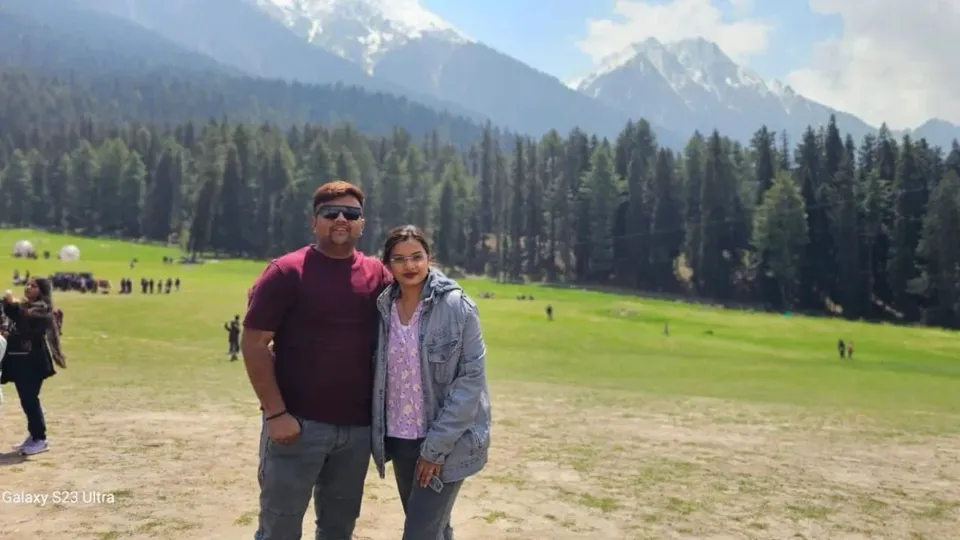 Pahalgam Terror Attack Nanded Couple Sakshi and Krishna Lolge