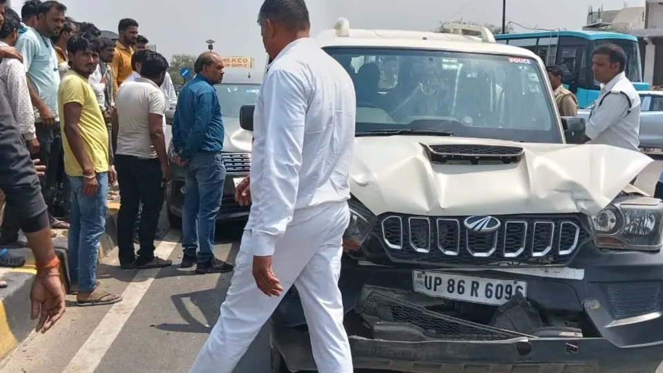 Karni Sena attacked SP Leaders carcade in UP.