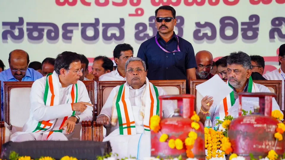 Siddaramaiah D K Shivakumar Randeep Singh Surjewala Karnataka Congress