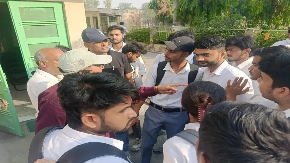Students molested at Roorkee 